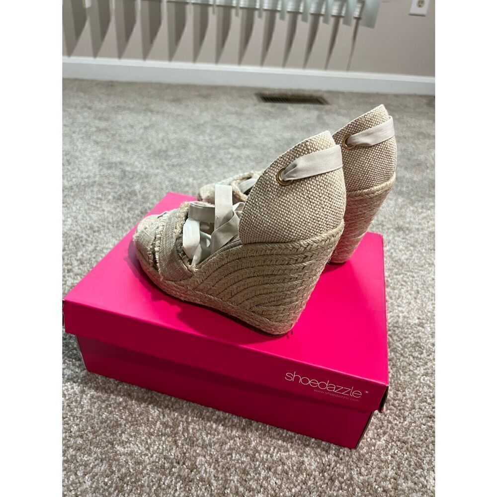 Shoedazzle Earlina Wedges Size 10 - Picture 4 of 11